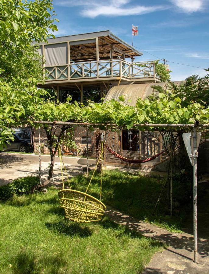 Qilimcha'S Guesthouse-Art Museum 텔라비 외부 사진