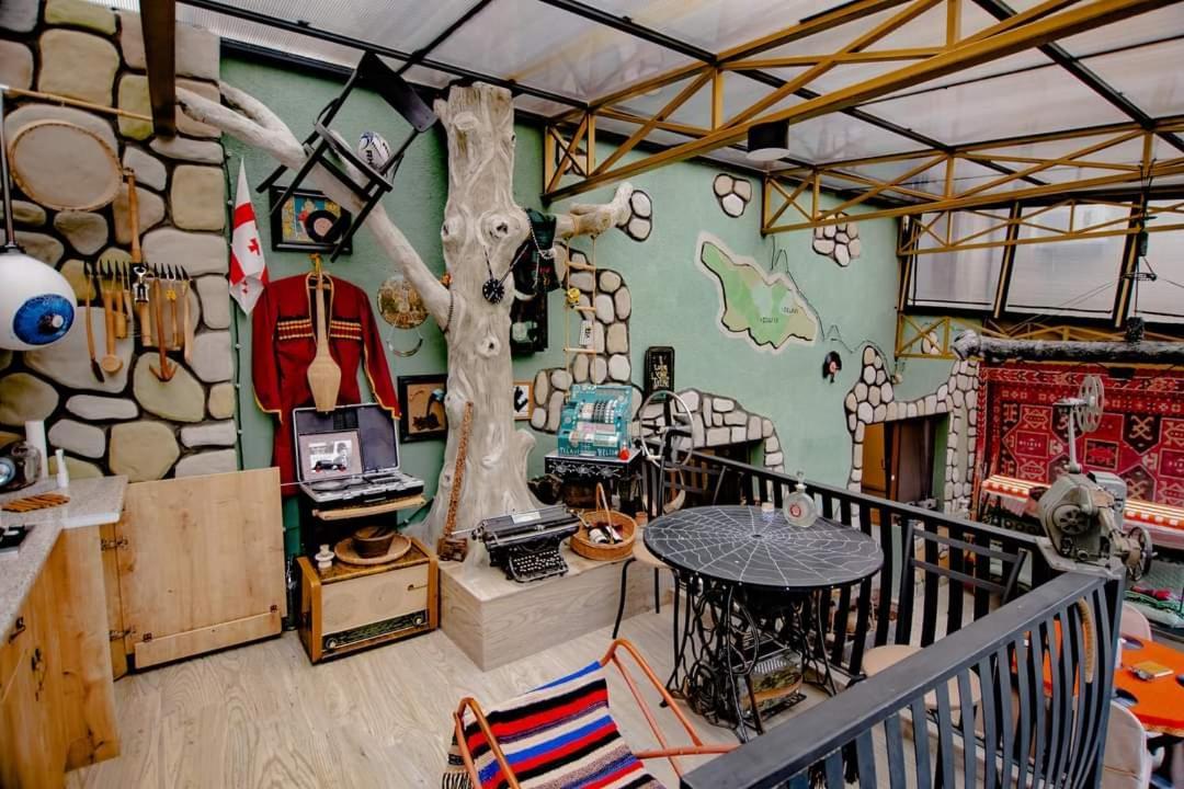 Qilimcha'S Guesthouse-Art Museum 텔라비 외부 사진