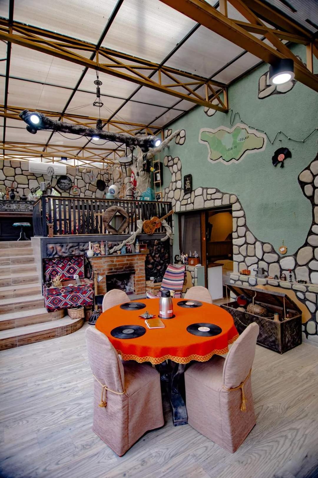 Qilimcha'S Guesthouse-Art Museum 텔라비 외부 사진