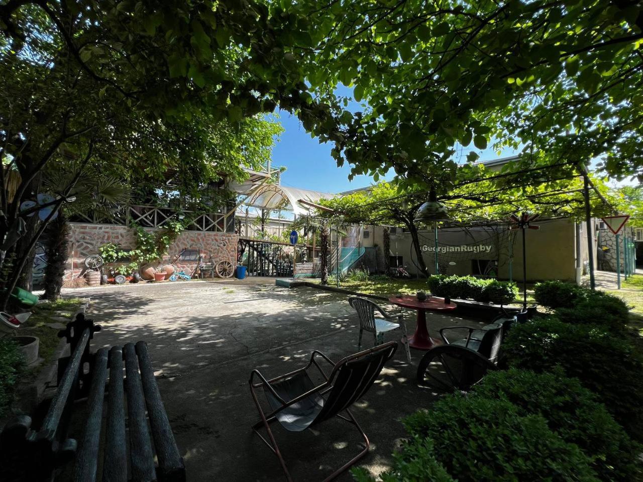 Qilimcha'S Guesthouse-Art Museum 텔라비 외부 사진